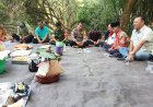 Babinsa Desa Kembangan Bersama Masyarakat Lestarikan Tradisi Leluhur Diwilayah Binaan