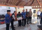 Danramil 0804/01 Magetan Dampingi Bupati Magetan Serahkan Bansos Dari Sentra Terpadu Kartini Kementrian Sosial RI   